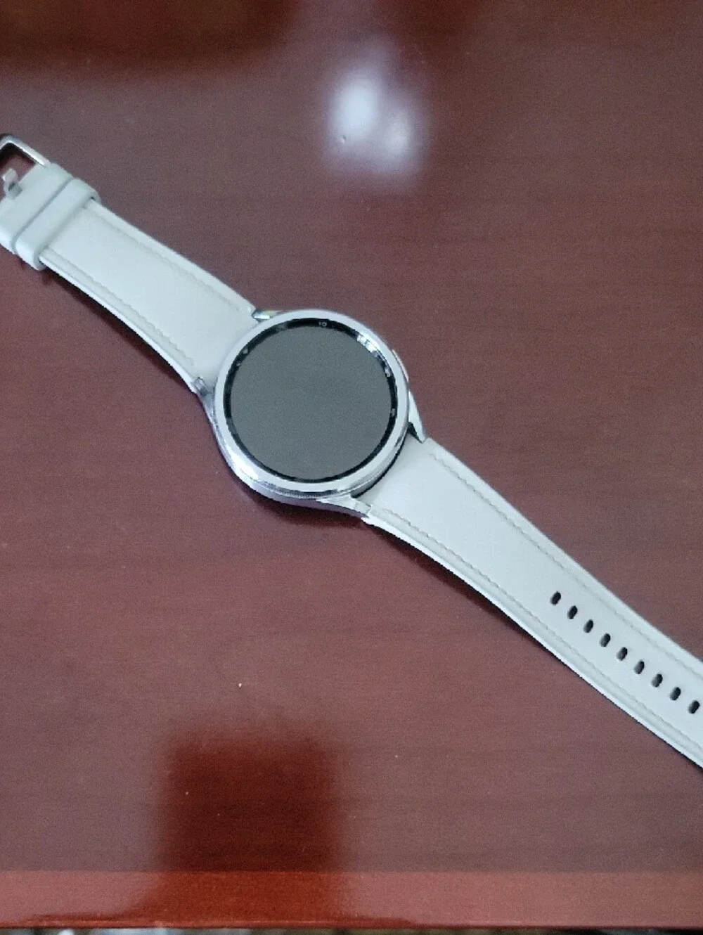 Samsung Galaxy Watch Classic - Beige Leather Strap